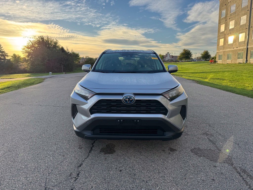 Used 2019 Toyota RAV4 LE w/ Carpet Mat Package AWD/4WD image 12
