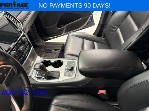 Used 2020 Jeep Grand Cherokee Limited AWD/4WD image 18