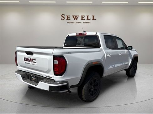 New 2025 GMC Canyon Elevation image 5