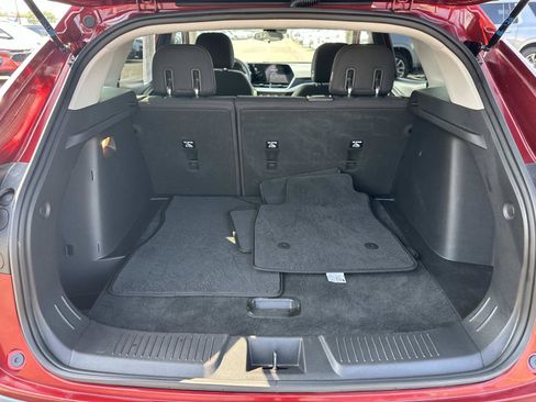 Certified 2024 Chevrolet Trax LS w/ LS Convenience Package FWD image 9
