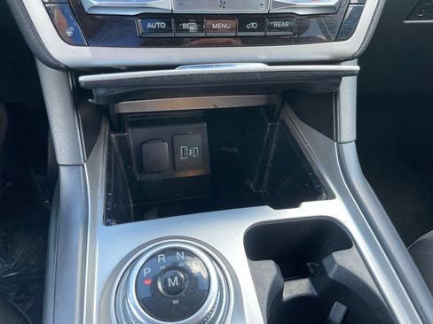 Used 2020 Ford Explorer XLT w/ Comfort Package AWD/4WD image 13