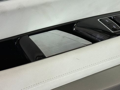 New 2026 Cadillac Vistiq Sport w/ LPO, Floor Liner Package image 22