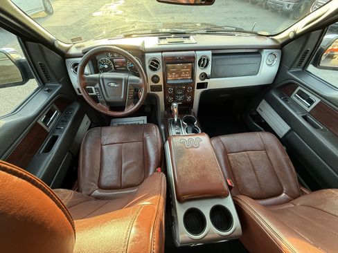 Used 2014 Ford F150 King Ranch w/ King Ranch Luxury Package image 3