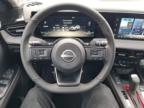 New 2026 Nissan Kicks SR w/ Cold Weather Package image 14