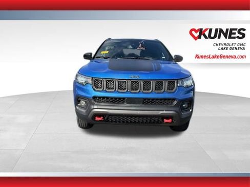 Used 2023 Jeep Compass Trailhawk image 13