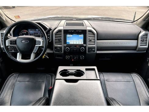 Used 2017 Ford F350 Lariat w/ Chrome Package image 16