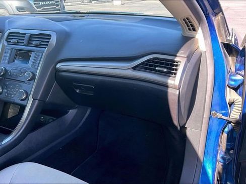 Used 2018 Ford Fusion S image 16