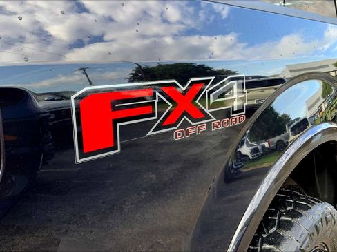 Used 2019 Ford F150 Lariat w/ Equipment Group 502A Luxury image 27