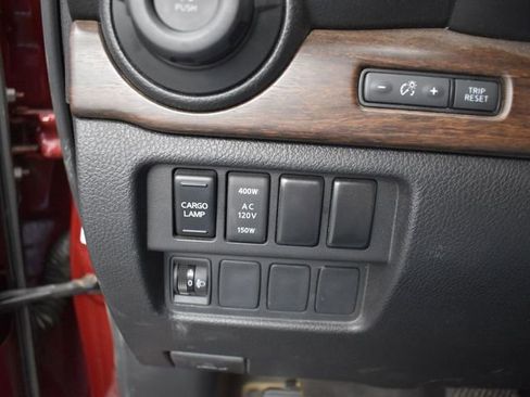 Used 2021 Nissan Titan Platinum Reserve w/ Moonroof Package image 34