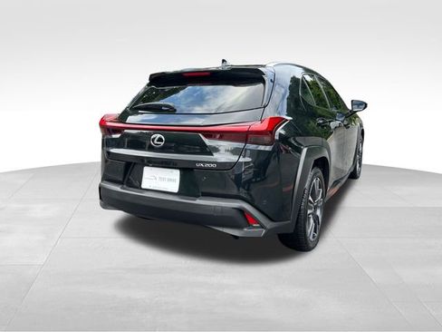 Used 2021 Lexus UX 200 w/ Accessory Package (Z1) image 5