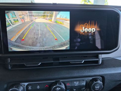 Used 2026 Jeep Wrangler Unlimited Sport AWD/4WD image 12