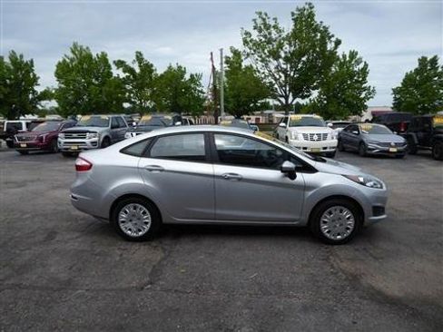 Used 2014 Ford Fiesta S FWD image 5
