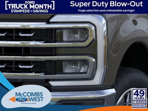 New 2026 Ford F250 Lariat w/ Chrome Package image 18