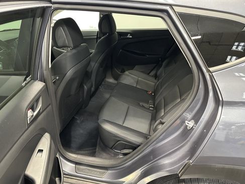 Used 2017 Hyundai Tucson SE AWD/4WD image 25