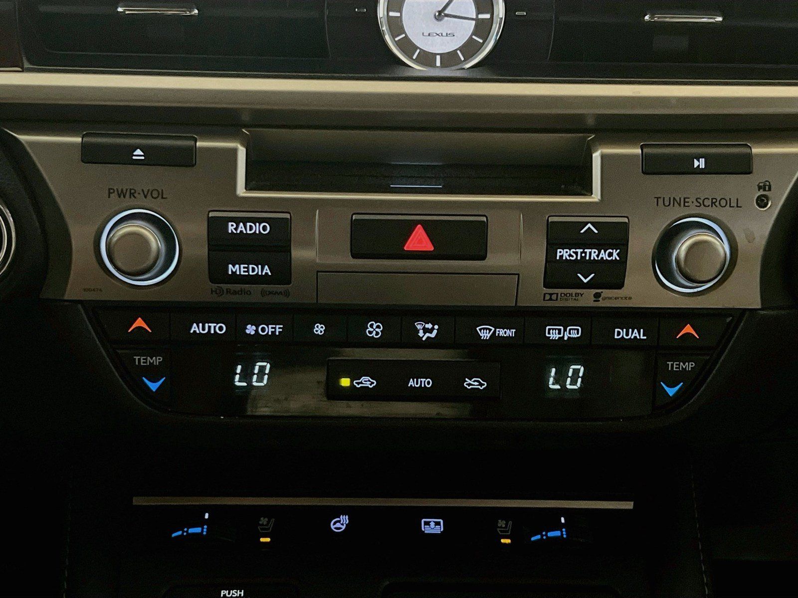 Used 2016 Lexus ES 350 w/ Luxury Package w/Wood Trim FWD image 12