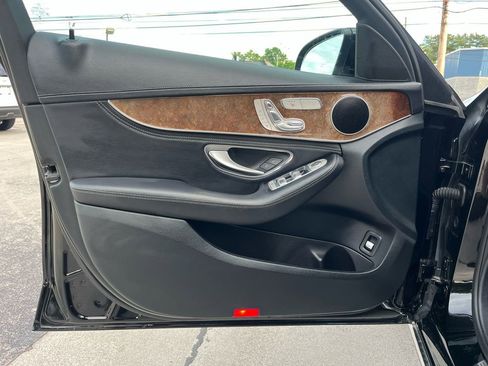 Used 2015 Mercedes-Benz C 300 4MATIC Sedan image 26