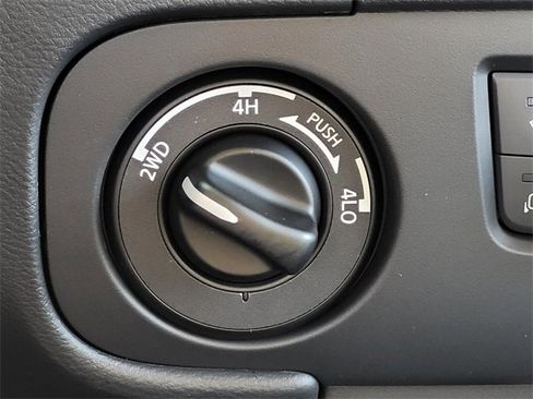 New 2026 Nissan Frontier SV w/ SV Convenience Package image 16