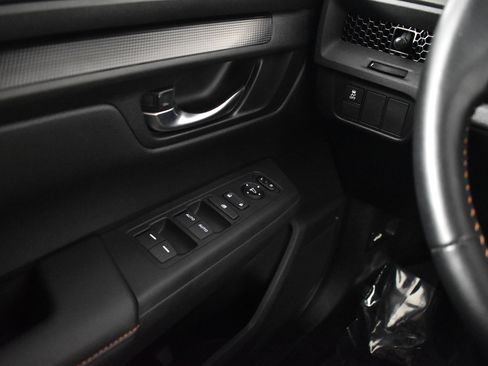 Used 2025 Honda CR-V Sport image 35