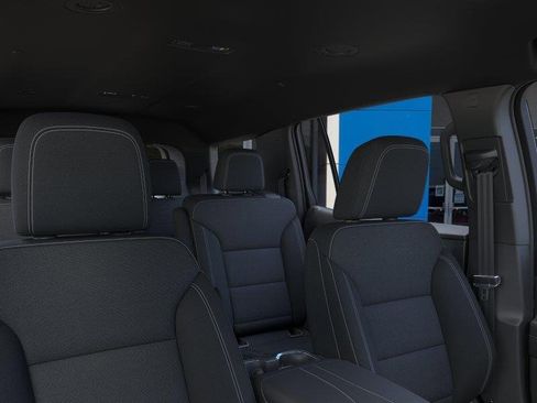 New 2025 Chevrolet Traverse LT image 24