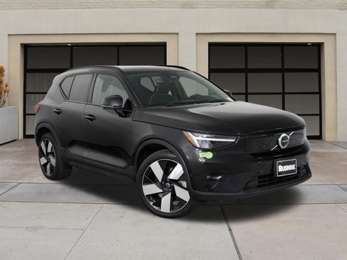 Certified 2023 Volvo XC40 Recharge Ultimate image 32