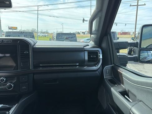 Used 2023 Ford F350 Lariat w/ FX4 Off-Road Package AWD/4WD image 23
