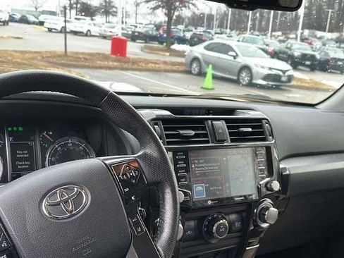 Used 2023 Toyota 4Runner TRD Off-Road Premium w/ Off Road Premium Plus Package image 6