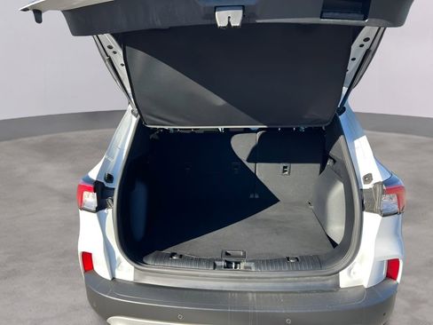 Used 2022 Ford Escape SE FWD image 13