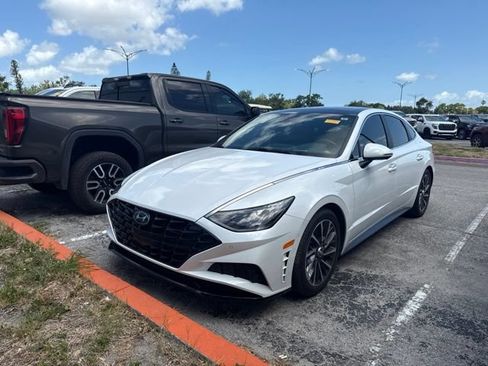 Used 2020 Hyundai Sonata Limited FWD image 3