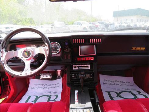 Used 1990 Chevrolet Camaro IROC-Z RWD image 6