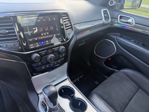 Used 2019 Jeep Grand Cherokee SRT AWD/4WD image 42