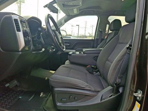 Used 2018 Chevrolet Silverado 1500 LT w/ All Star Edition image 13