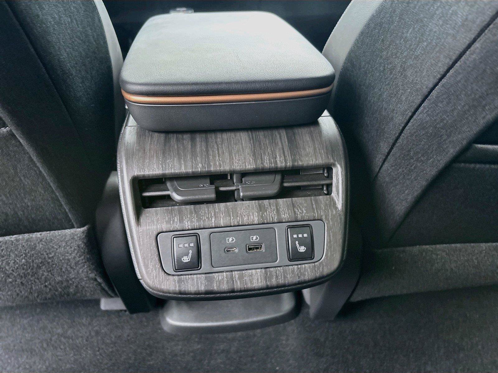 Used 2023 Nissan Ariya FWD image 17