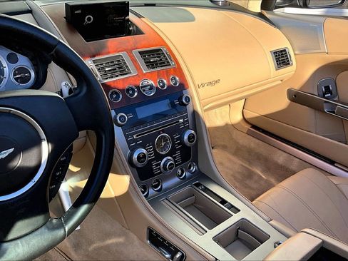 Used 2012 Aston Martin Virage Volante image 17