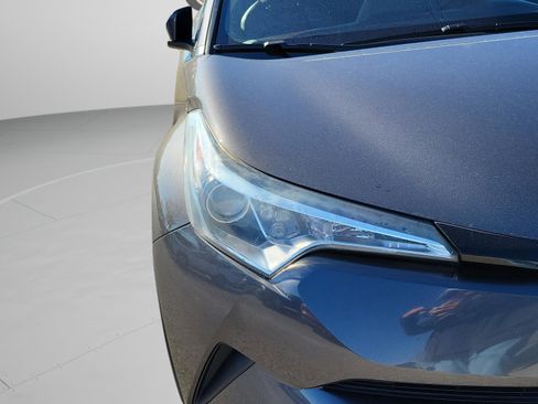 Used 2019 Toyota C-HR Limited image 13