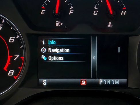 Used 2017 Chevrolet Camaro LT RWD image 27