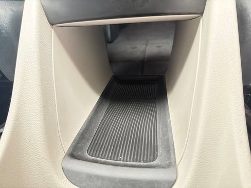Used 2018 Chrysler Pacifica Touring Plus FWD image 29
