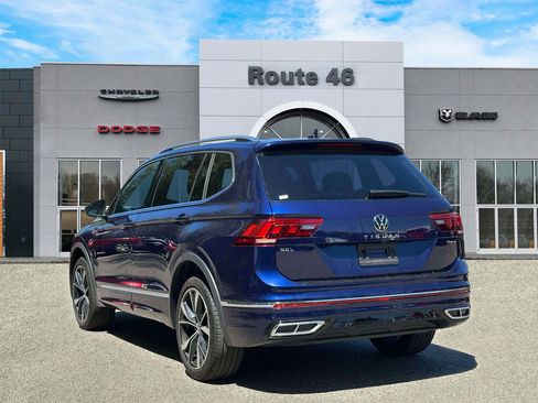 Used 2022 Volkswagen Tiguan SEL R-Line AWD/4WD image 4