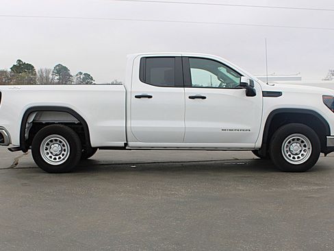 Used 2025 GMC Sierra 1500 Pro w/ Pro Value Package image 7
