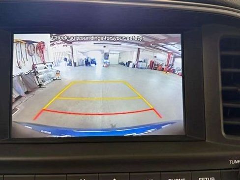 Used 2019 Hyundai Elantra SEL image 12