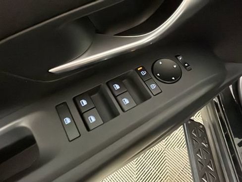 Certified 2025 Hyundai Santa Cruz SEL FWD image 11