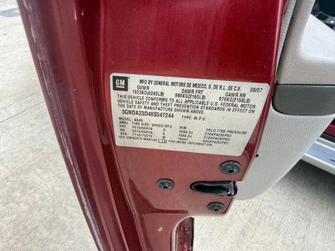 Used 2008 Chevrolet HHR LT image 28