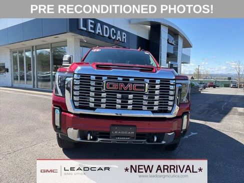 Used 2024 GMC Sierra 2500 Denali w/ Denali Reserve Package AWD/4WD image 8