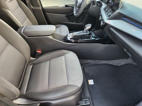 Used 2025 Chevrolet Trax LT FWD image 15