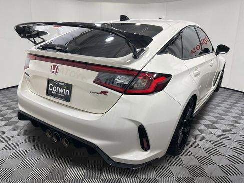 Used 2025 Honda Civic Type R image 8