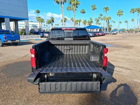 New 2026 Chevrolet Silverado 1500 High Country w/ High Country Premium Package AWD/4WD image 7