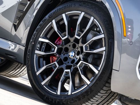 New 2026 BMW X5 xDrive50e w/ M Sport Package image 9