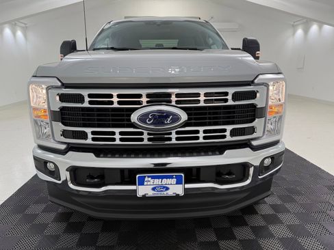 New 2026 Ford F250 XLT w/ FX4 Off-Road Package AWD/4WD image 2