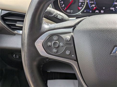 Used 2022 Chevrolet Traverse Premier image 18