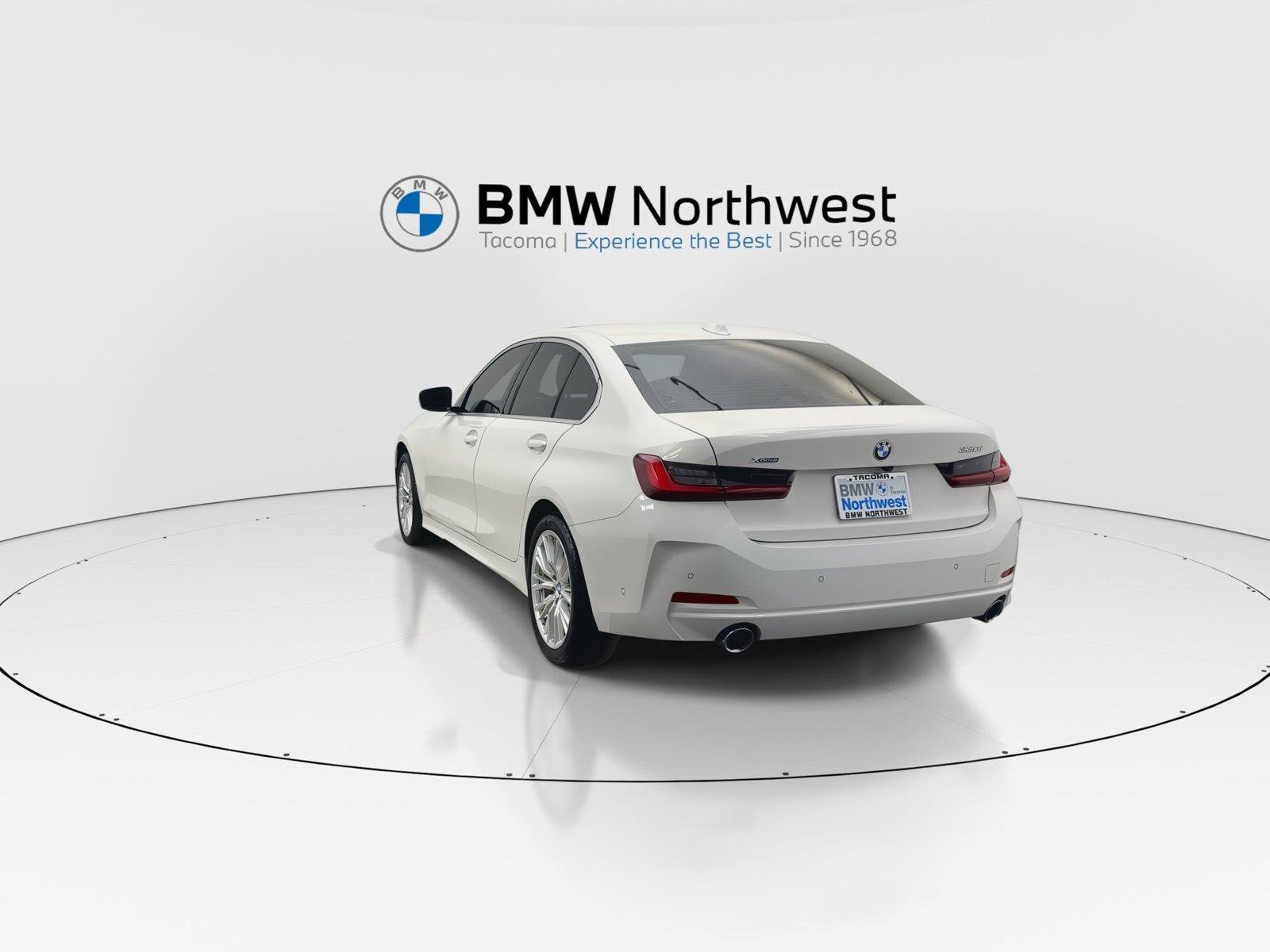 Used 2024 BMW 330i xDrive Sedan w/ Convenience Package AWD/4WD image 13
