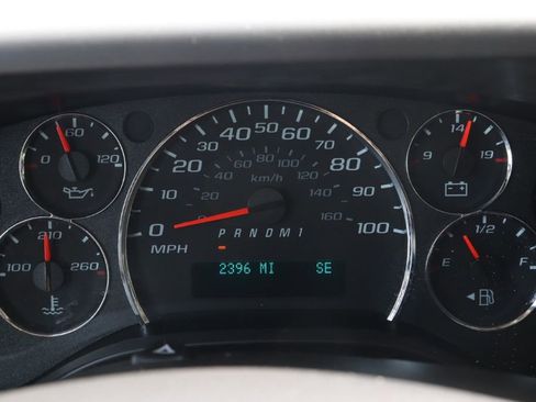 Used 2025 Chevrolet Express 2500 Extended w/ Driver Convenience Package RWD image 23